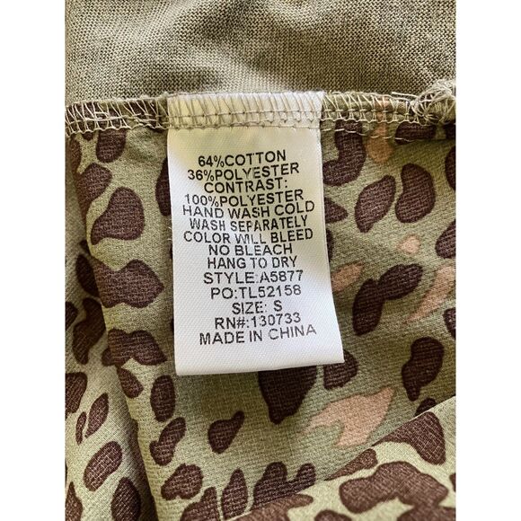 Umgee mixed media animal print short sleeve top - Picture 4 of 6